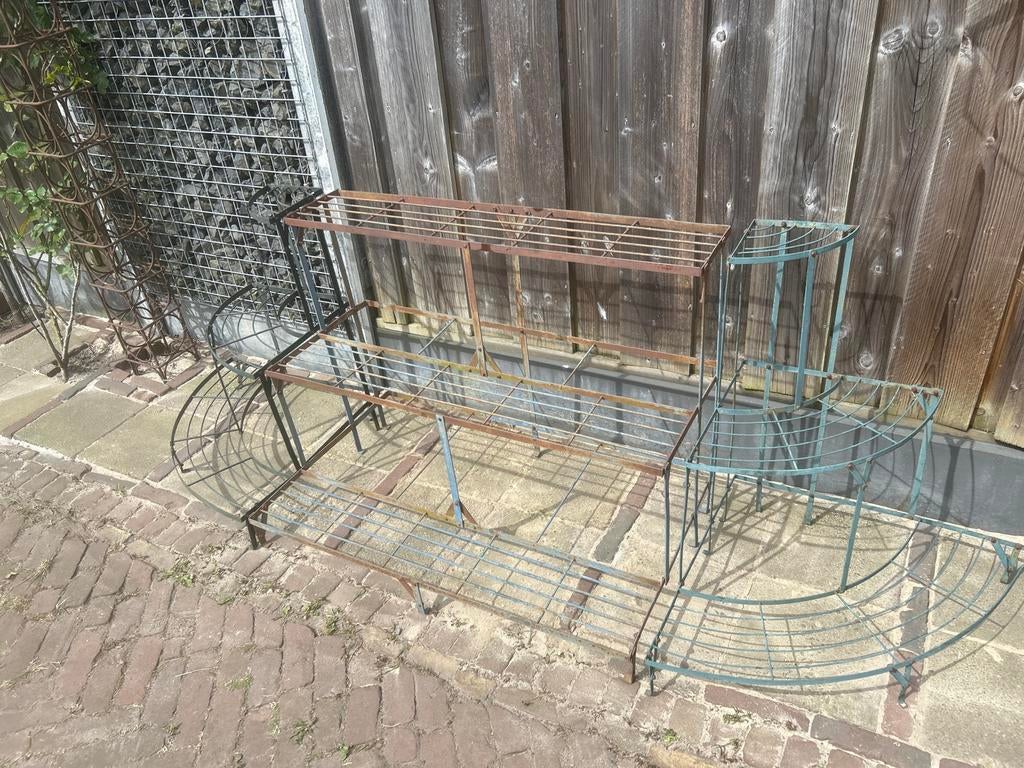 IJzeren etagère voor potjes en planten in de tuin, Ophalen, Gebruikt, 100 cm of meer, Metaal