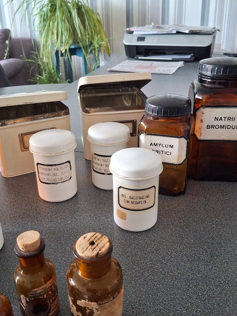 Apotheek potten, Ophalen, Gebruikt