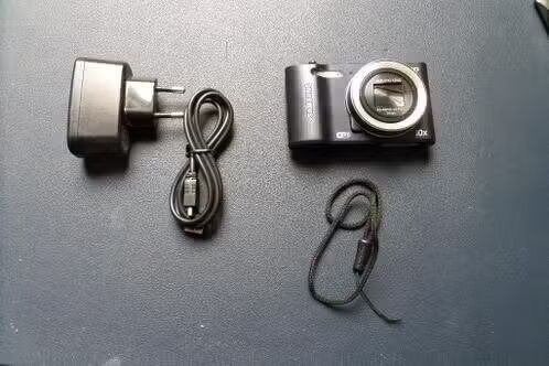 Camera Compact - Digitaal - Samsung WB30F - 2022, Ophalen, Beeldstabilisatie, 16 megapixels, Zo goed als nieuw