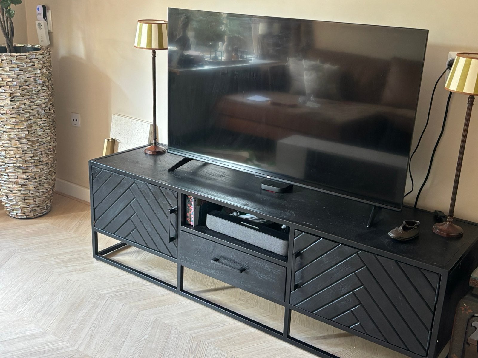 Tv meubel zwart visgraat, Ophalen, 150 tot 200 cm, Zo goed als nieuw, Minder dan 100 cm