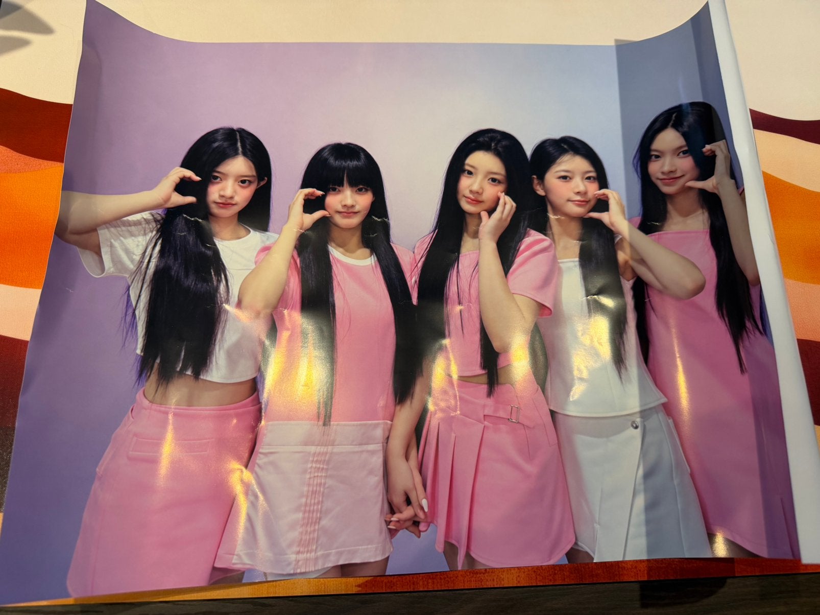 Illit poster kpop, Ophalen