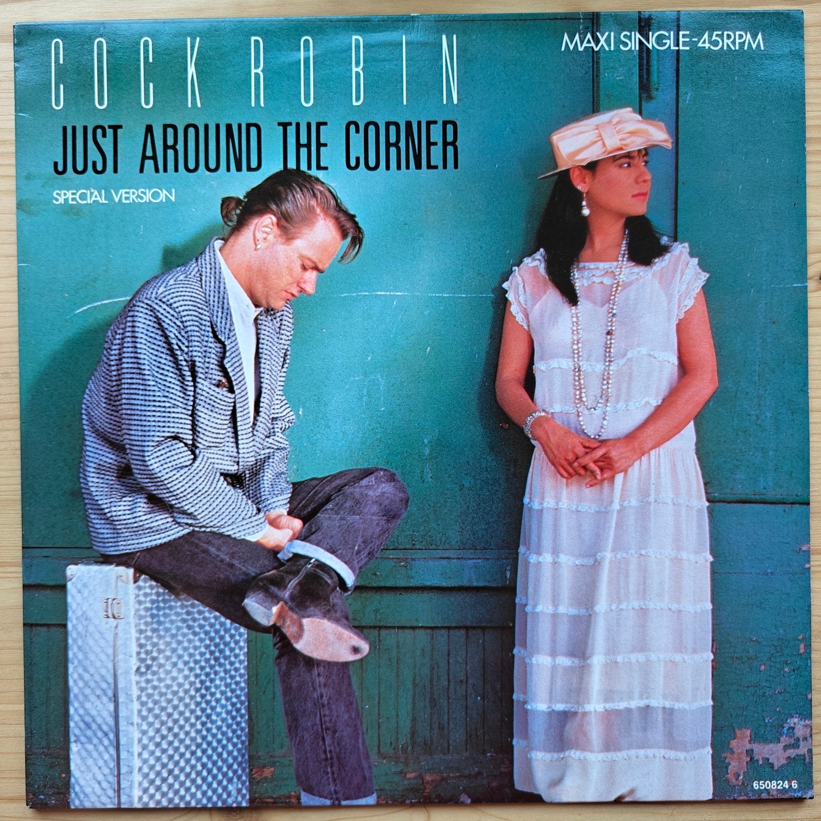 12" single · Cock Robin — Just Around the Corner, Inclusief binnenhoes, Ophalen of Verzenden, Zo goed als nieuw, Pop