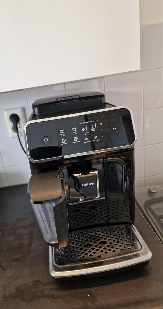 Philips Lattego 2200 serie EP2231/40-
Espressomachine- Zwart, Ophalen, Afneembaar waterreservoir, Espresso apparaat, Zo goed als nieuw