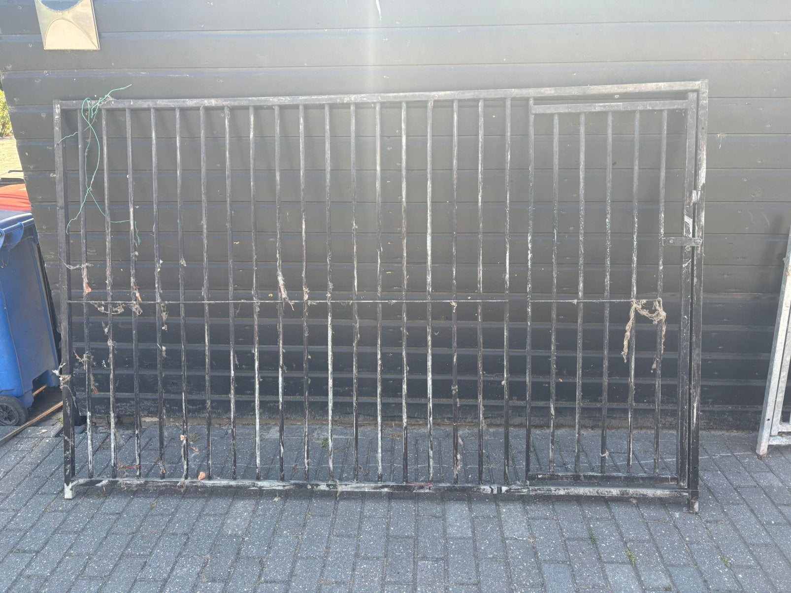 2 metalen hekken met deur/poort erin, Ophalen of Verzenden, Zo goed als nieuw, 110 cm of meer, 100 cm of meer