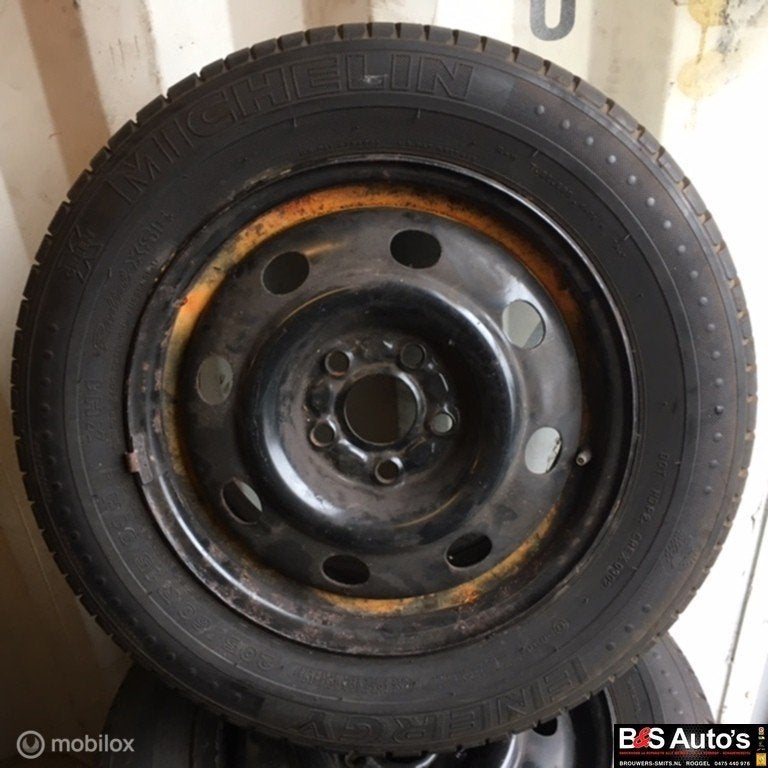 Wielenset staal+Michelin banden Renault Laguna I ('94-'01), Gebruikt, 15 inch, Velg(en), Personenwagen