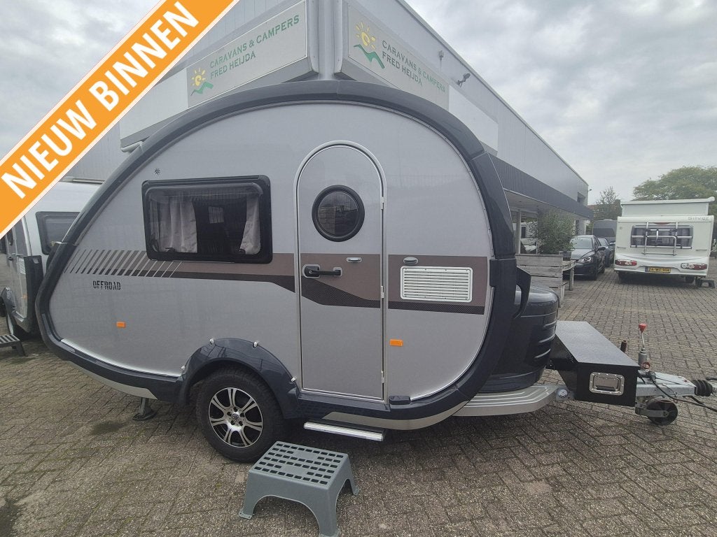T@B Off Road 320 2019 Voortent, sportvelgen 17990,-, Caravans en Kamperen, Caravans, Overige typen, Schokbreker, Rondzit, Tot en met 2