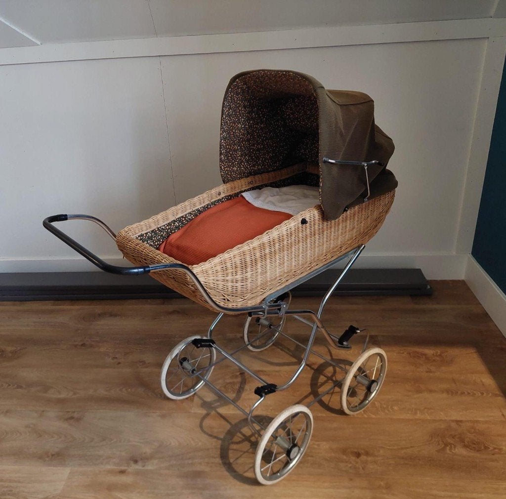 Vintage poppenwagen, Ophalen