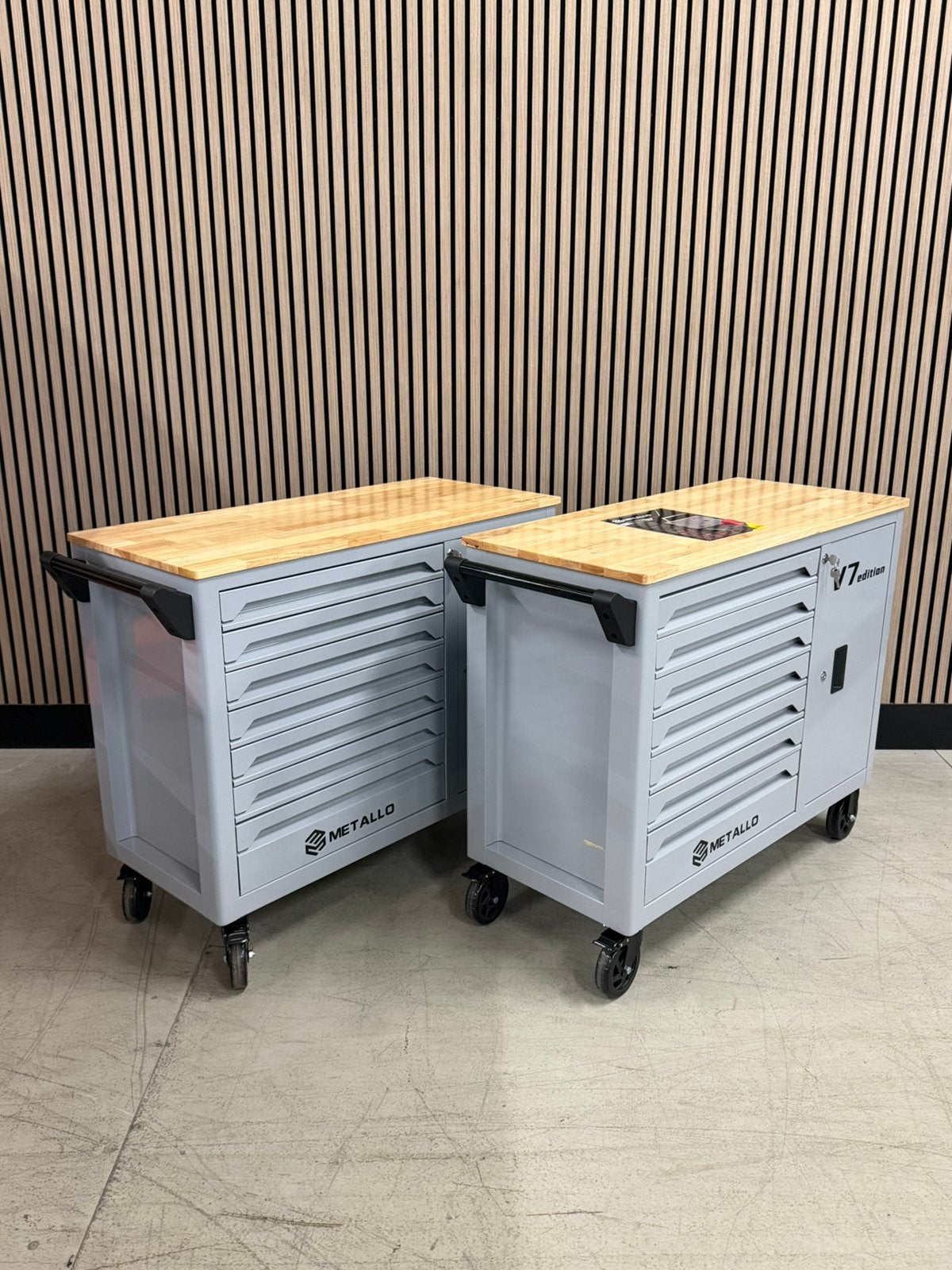 Foto 2 van Metallo gevulde gereedschapwagen l Nieuw l 2 stuks