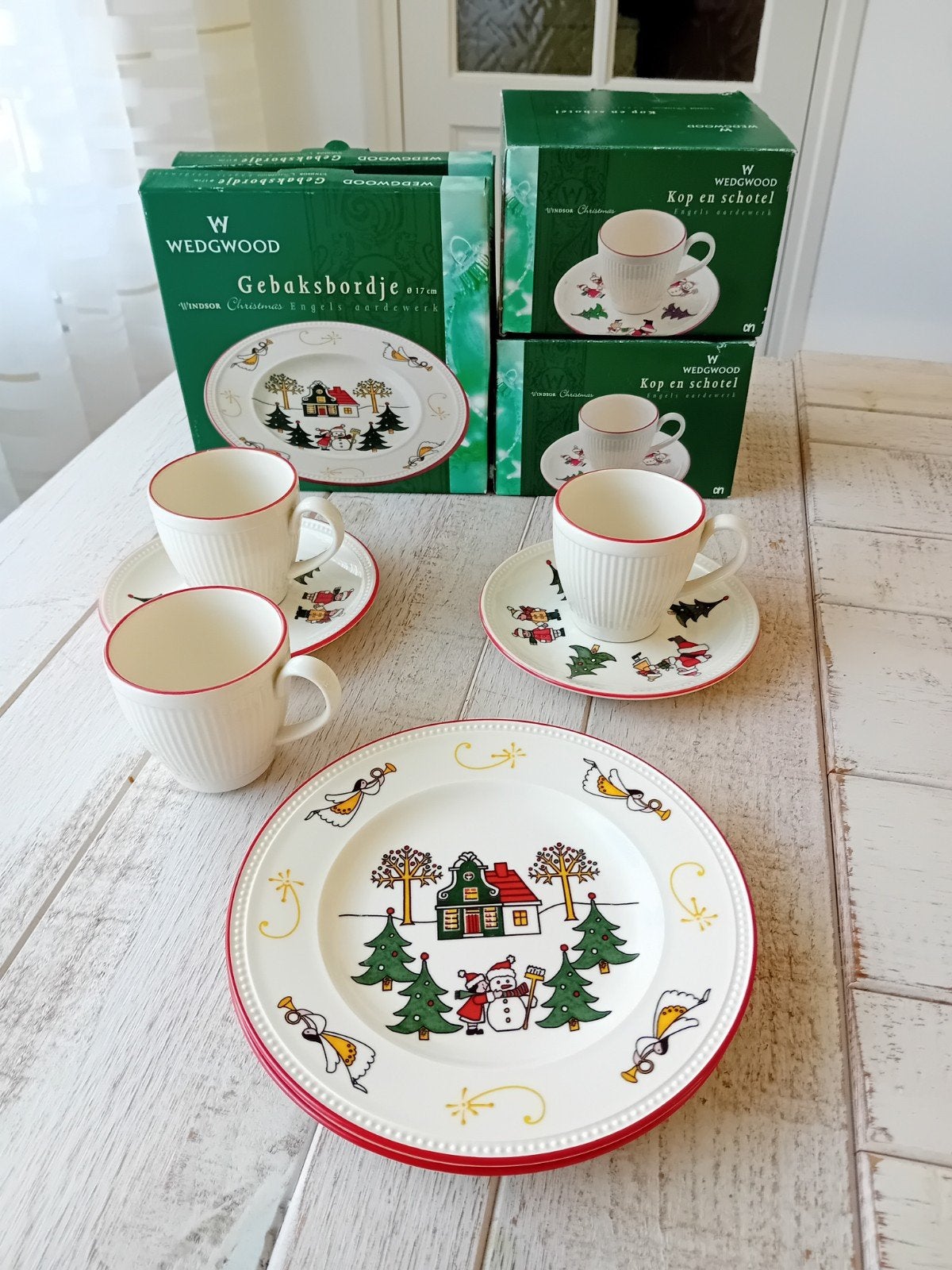 Wedgwood Christmas Windsor kerstservies originele verpakking, Ophalen of Verzenden, Zo goed als nieuw, Wedgwood, Porselein