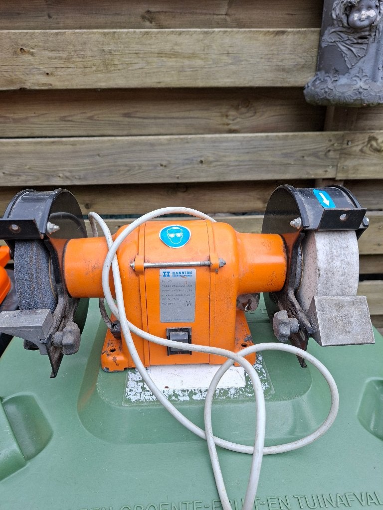 Slijp machine, Ophalen, Gebruikt, Minder dan 700 watt, Werkbankslijpmachine