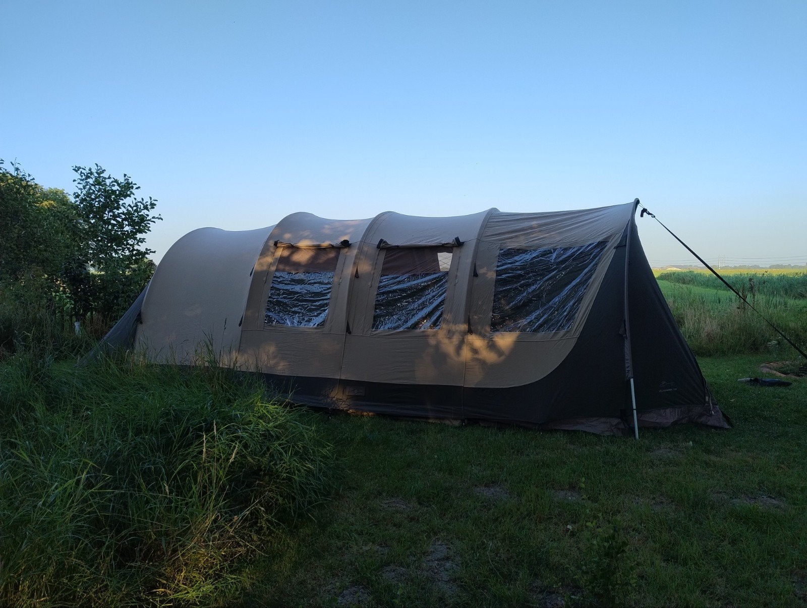 Bardani villagrande prestige 320 tunneltent + kastjes, Ophalen, Gebruikt, Tot en met 4