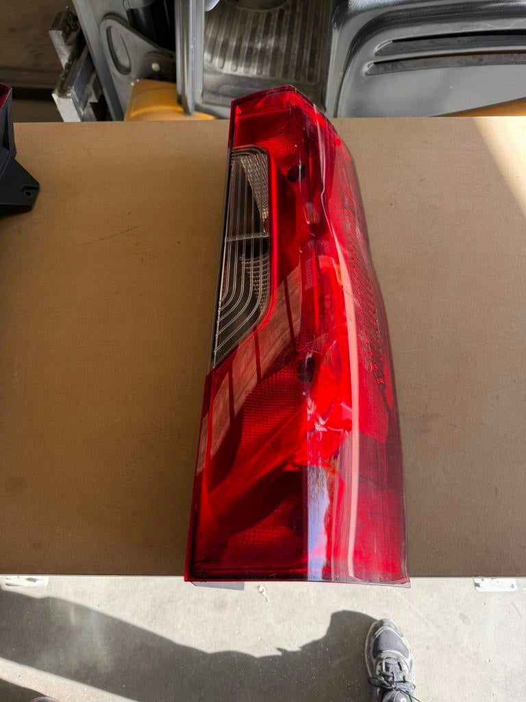 Mercedes sprinter lampen met schade., Ophalen of Verzenden