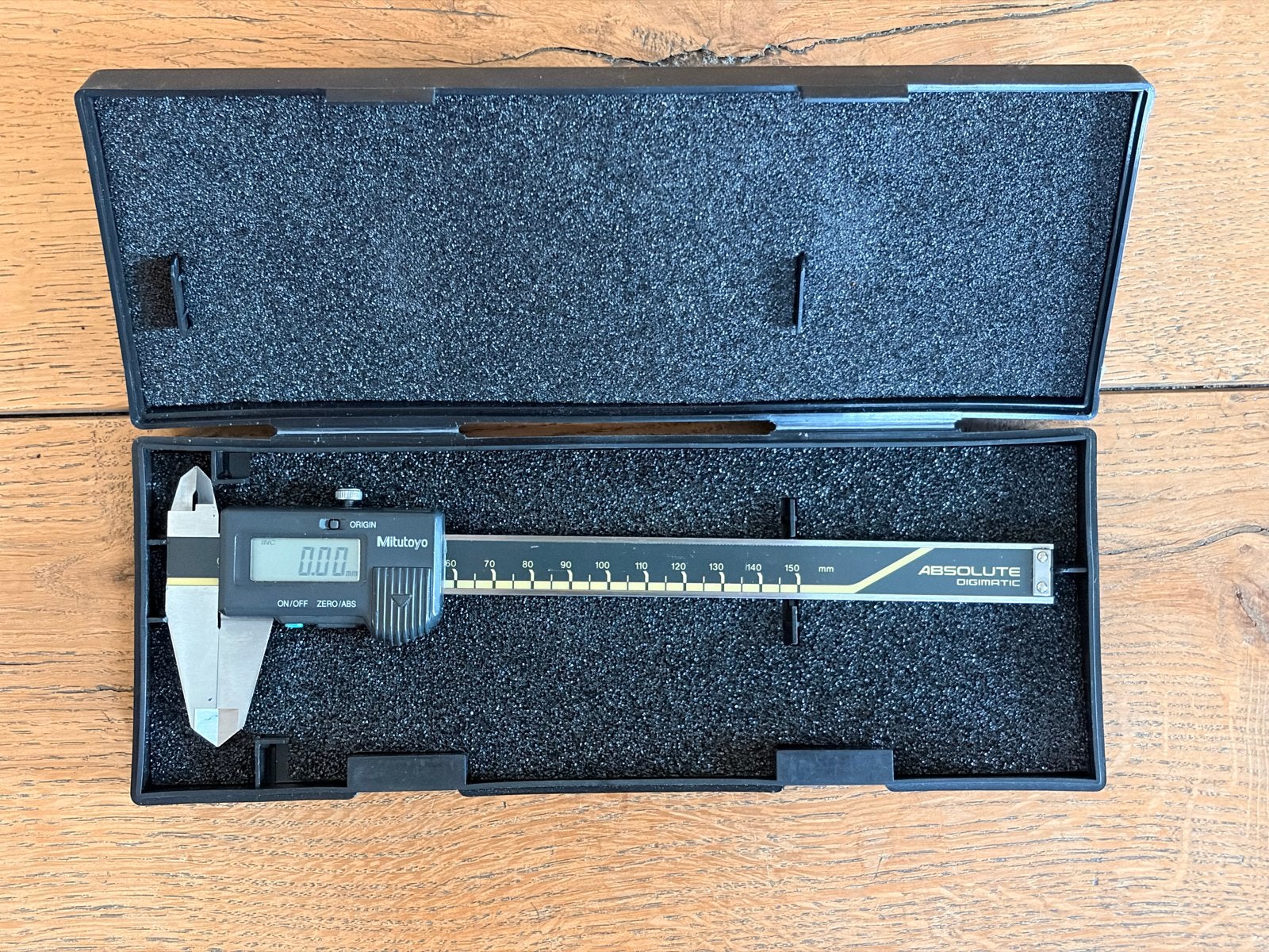 Mitutoyo Absolute Digimatic schuifmaat in originele verpakki, Ophalen of Verzenden, Gebruikt, Overige meters