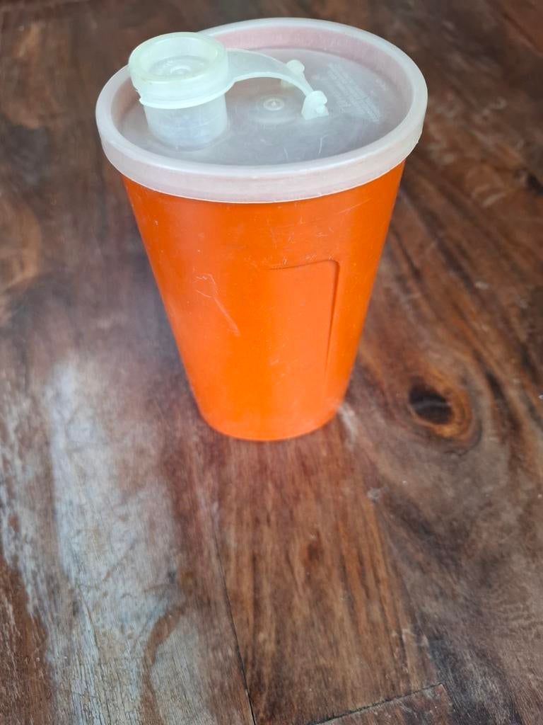 Vintage Tupperware afsluitbare drinkbeker, Ophalen of Verzenden