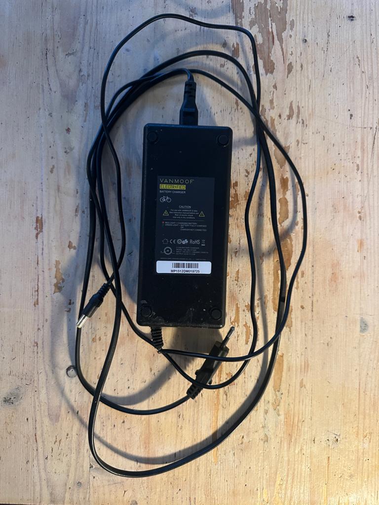 VanMoof Oplader Electrified Van Moof Charger Electrified, Ophalen, Zo goed als nieuw