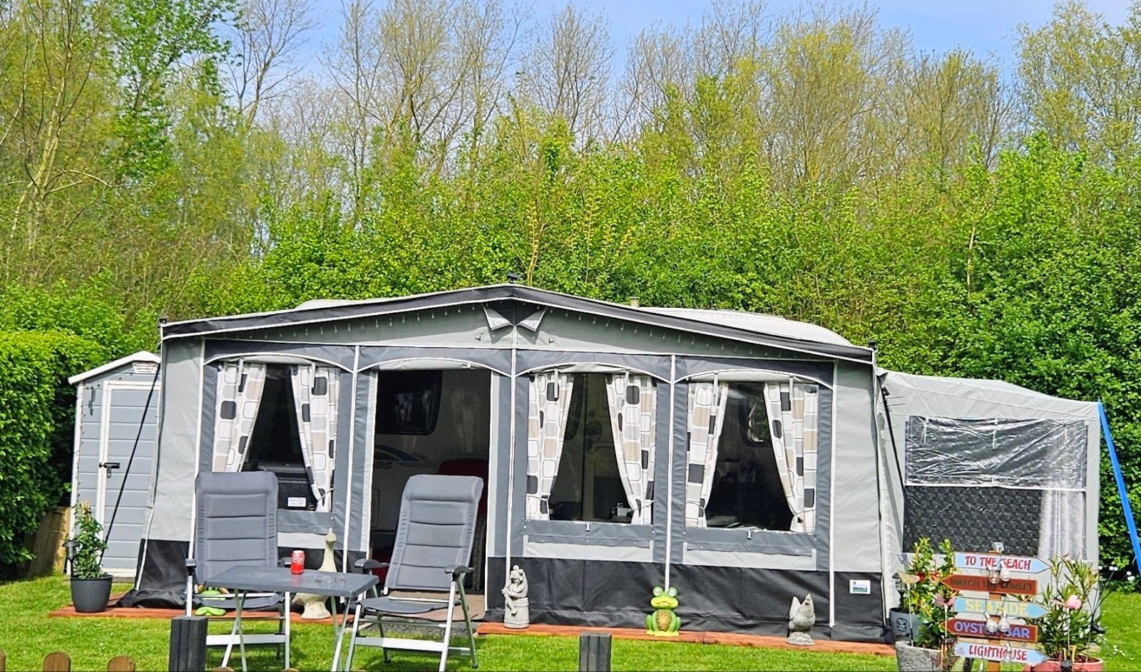 Sprite Europa 495 uit 2009 met voortent en mover, Caravans en Kamperen, Particulier