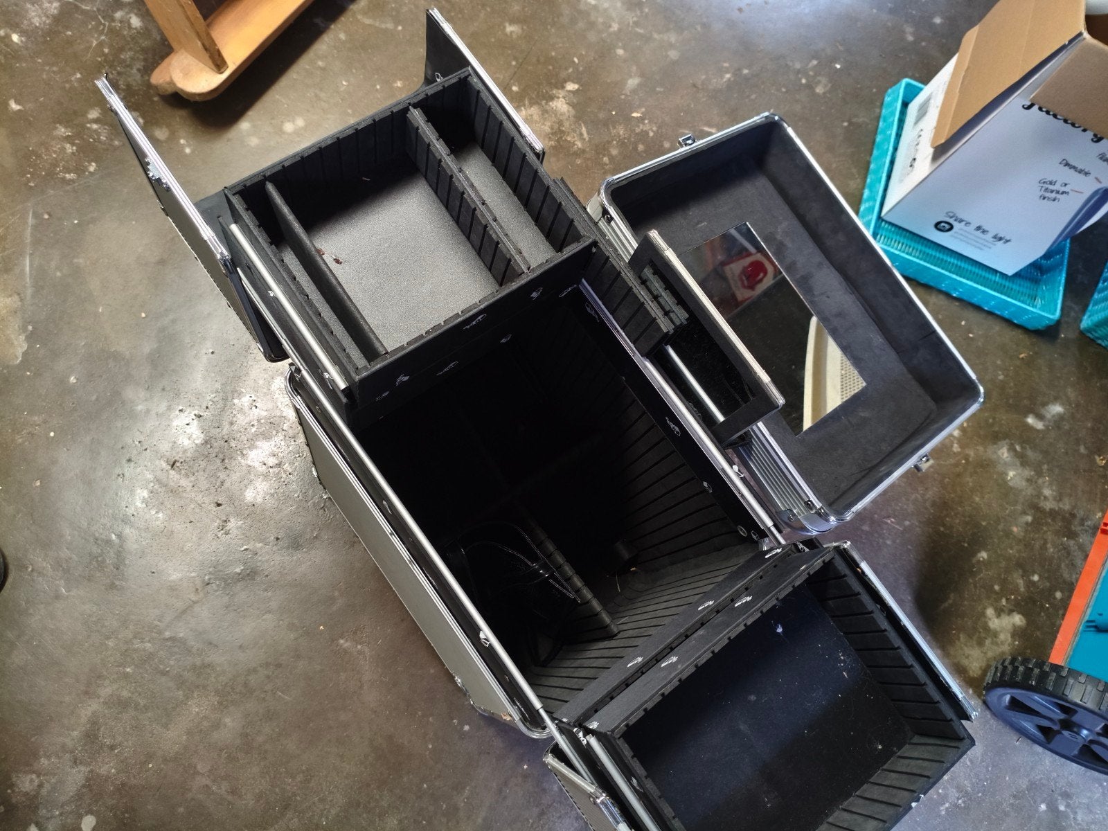 Aluminium Gereedschapskoffer op Wieltjes - 60x36x28 cm, Doe-het-zelf en Verbouw, Gereedschap | Handgereedschap, Ophalen
