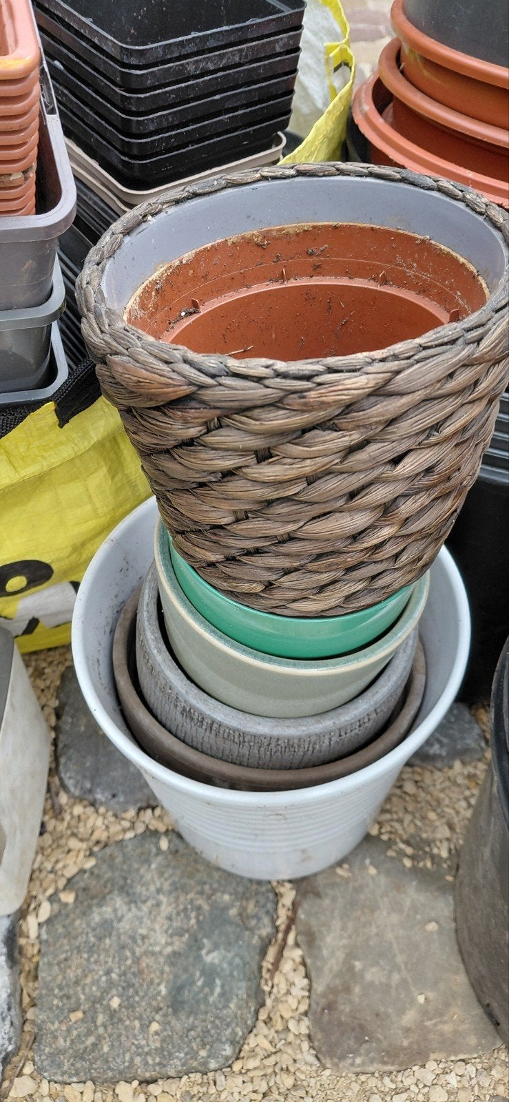 Gratis: plantenpotten, diverse maten, Ophalen, Gebruikt, Rond, Balkon