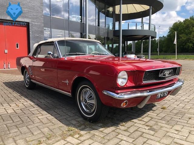 Ford Mustang 3.3 6 Cilinder Automaat Cabriolet, Automaat, Beige, Cabriolet, 4 stoelen