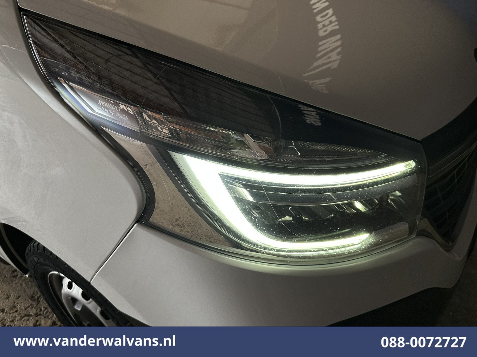 Renault Trafic 2.0 dCi 120pk L2H1 Euro6 Airco | Imperiaal |, Voorwielaandrijving, Dealer onderhouden, Stof, Gebruikt