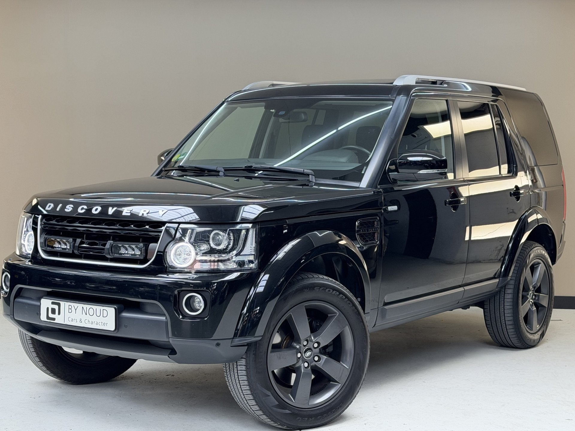 Land Rover Discovery 3.0 TDV6 Landmark, 256Pk, 2016 EURO 6,, Auto's, Gebruikt, 2993 cc, Zwart, Leder