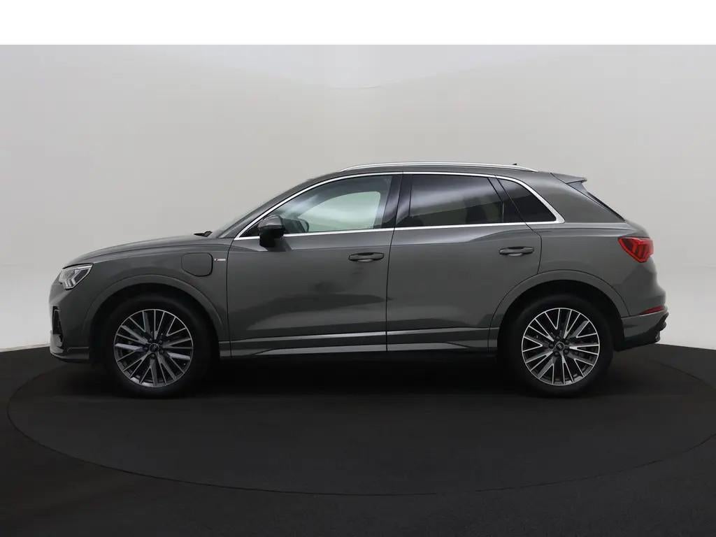 Audi Q3 45 TFSI e S edition | ex BPM | Design | 19"| LED | M, Auto's, Audi, Stof, Gebruikt, Zwart, Automatische klimaatregeling