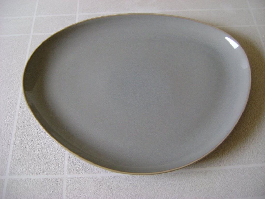 grijze aardewerk serveer schaal van 38x30x3cm hoogvan keltum, Overige merken, Ophalen of Verzenden, Modern, Aardewerk