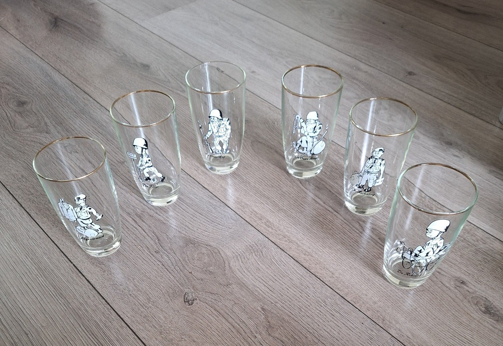 Vintage Durobor set van 6 militaire glazen – jaren 60/70, Ophalen of Verzenden, Zo goed als nieuw, Overige typen