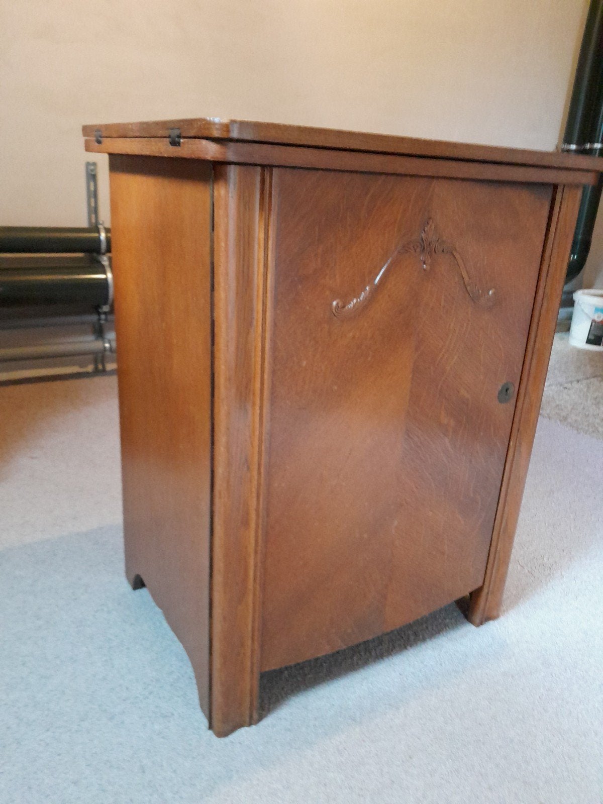 Vintage Naumann naaimachine in houten kast, Ophalen