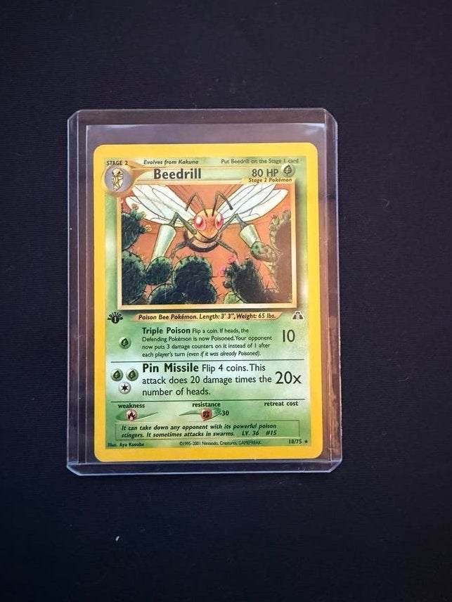 First edition - Beedrill Pokémon Kaart - Base Set 2, Ophalen of Verzenden, Gebruikt, Losse kaart