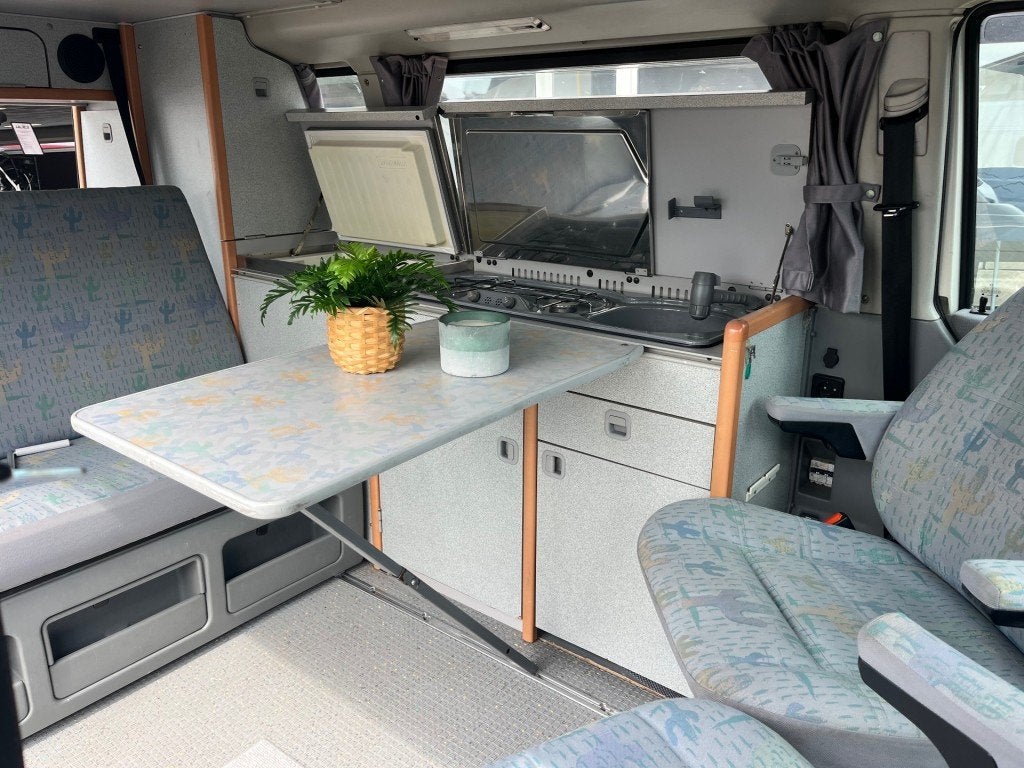 Westfalia  VW California 4 pers. Hefdak Standkachel Trekhaak, Buscamper of Camperbus, Westfalia Mobil GmbH, Bedrijf, Westfalia