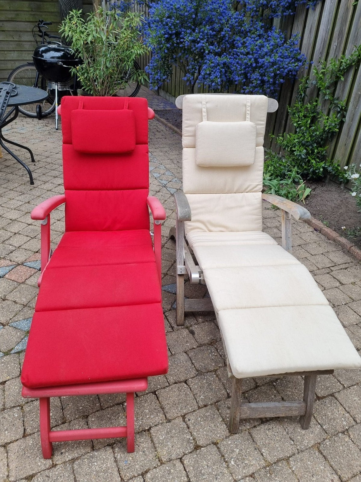 Twee comfortabele ligstoelen voor in de tuin, Ophalen, Gebruikt, Hout