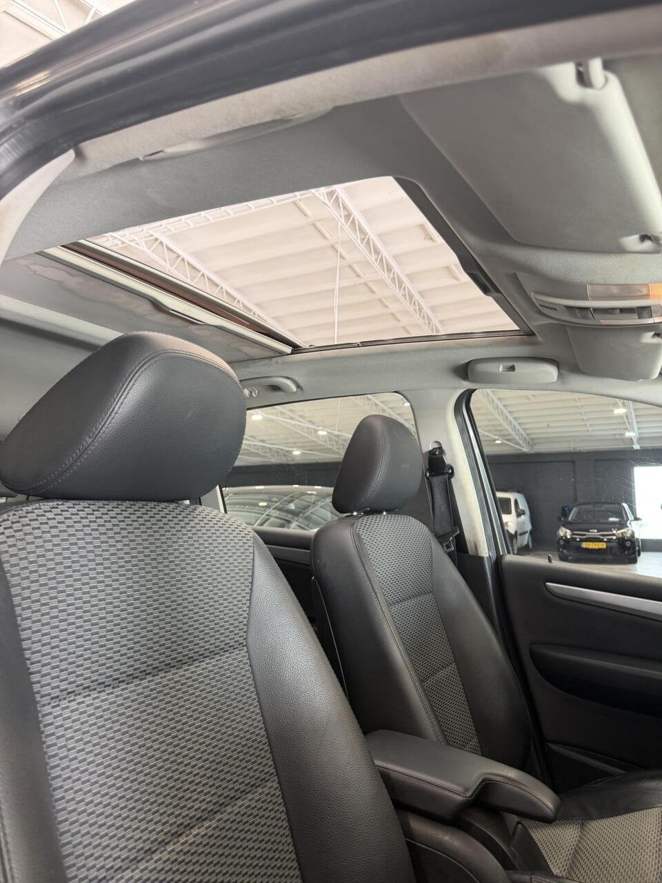 Mercedes B-klasse 170 Nieuwe koppeling en apk, Auto's, Voorwielaandrijving, 15 km/l, Gebruikt, 4 cilinders