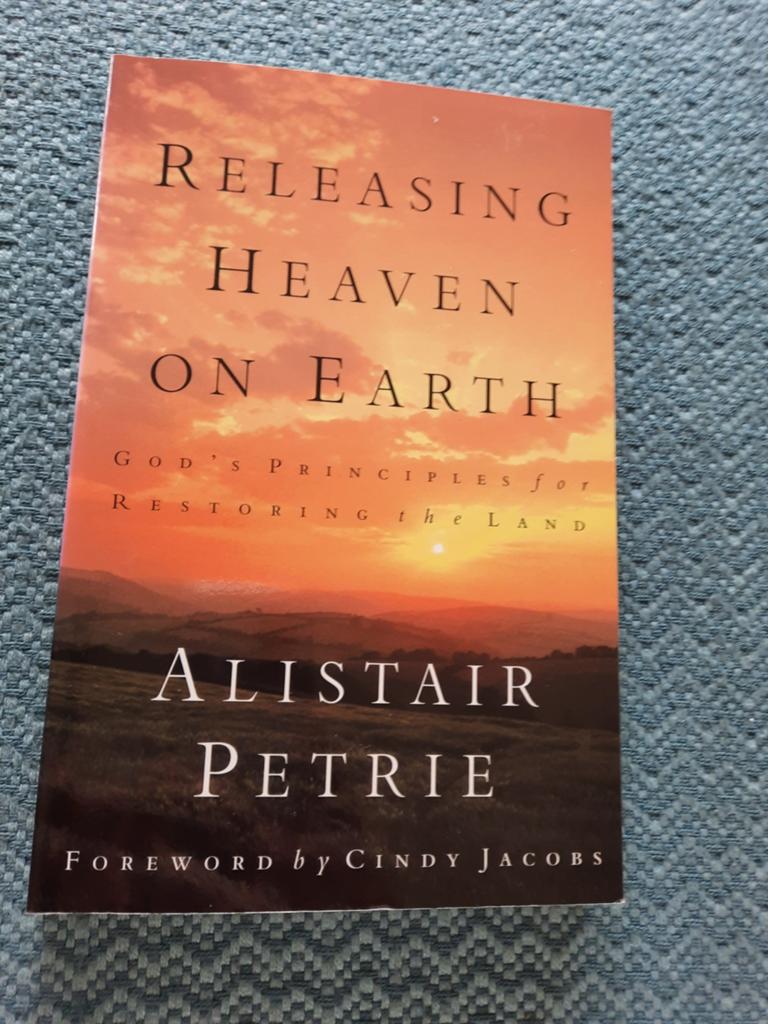 Releasing Heaven on Earth - Alistair Petrie (Paperback), Boeken, Ophalen of Verzenden, Zo goed als nieuw, Alistair Petrie, Christendom | Protestants