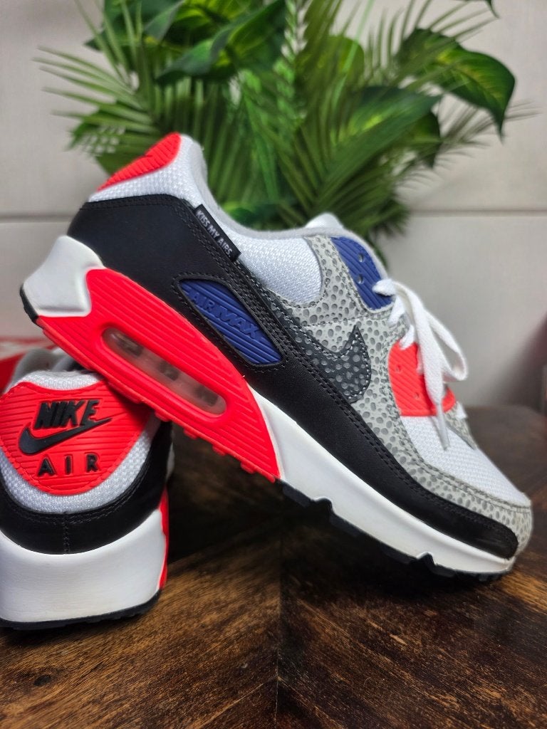 Nike Air Max 90 Kiss My Airs Infrared Safari | maat 45, Zwart, Nike, Ophalen of Verzenden, Nike