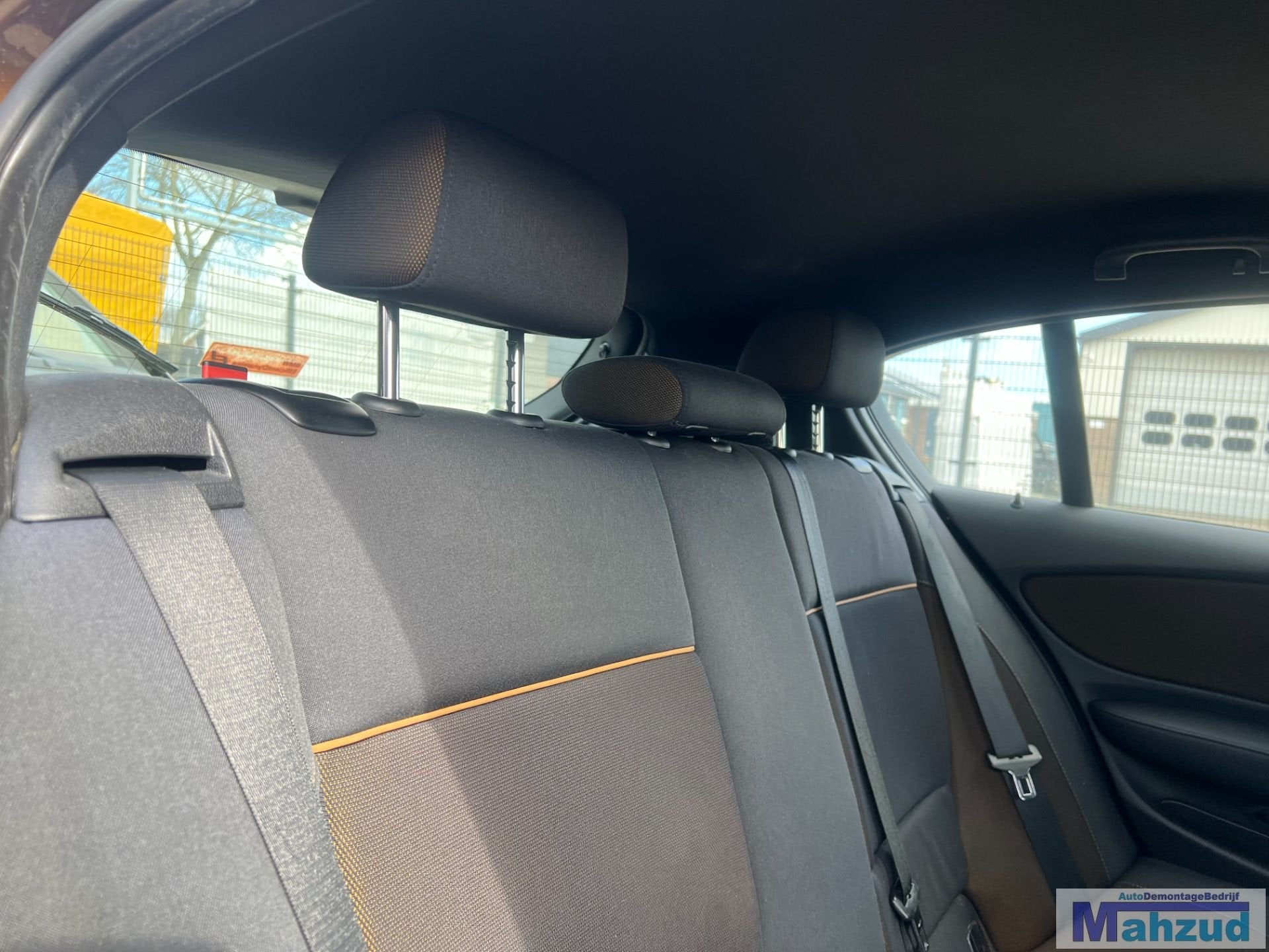 BMW 1 serie E87 5deurs interieur stoel achterbank 2004-2011, Auto-onderdelen, Petuelring 130
80788  Munich, DE, Gebruikt, Info@bmw.de