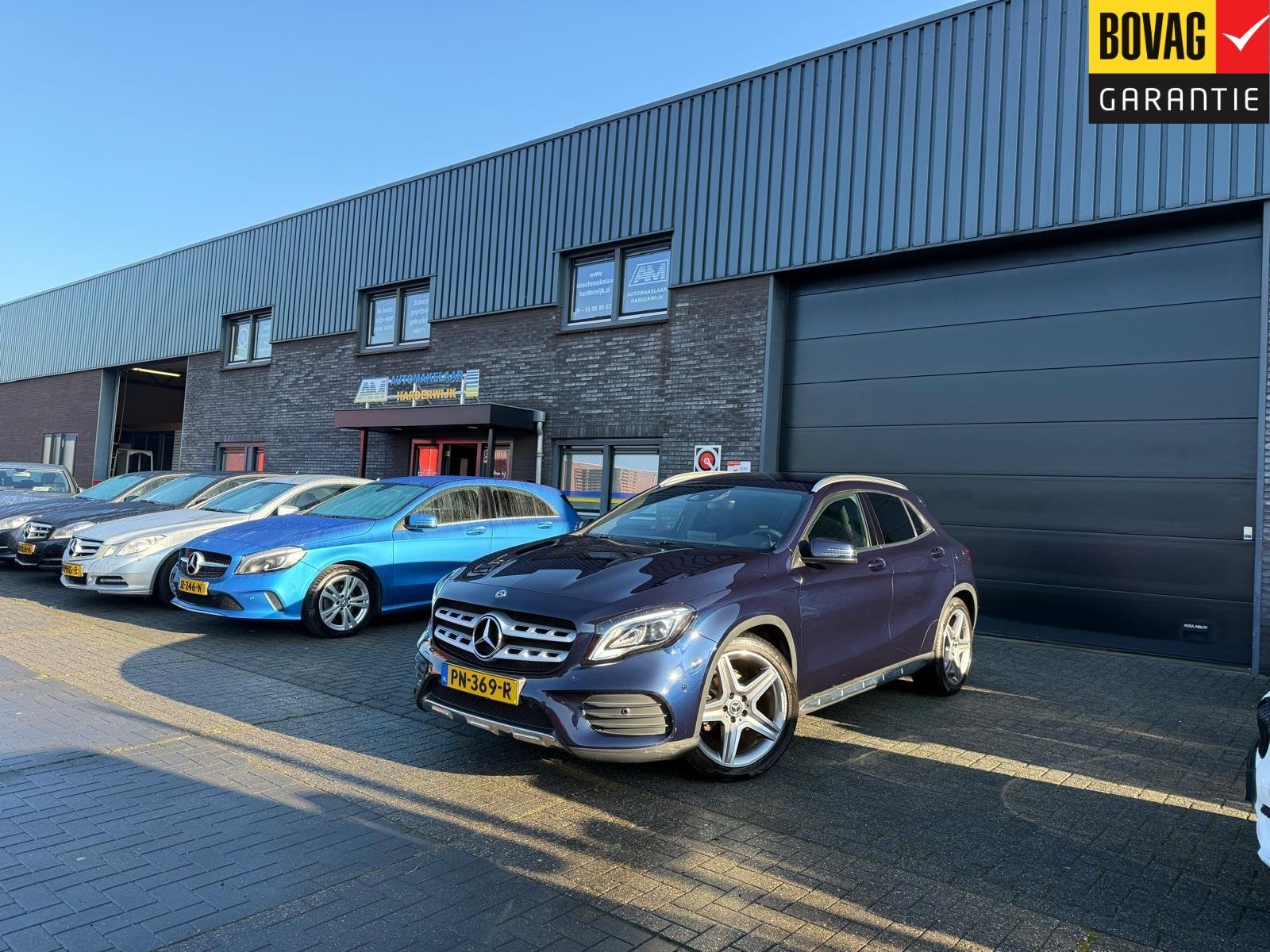 Mercedes-Benz GLA-klasse 180 Business Solution AMG | 2E EIGE, Auto's, Gebruikt, 4 cilinders, 715 kg, Blauw