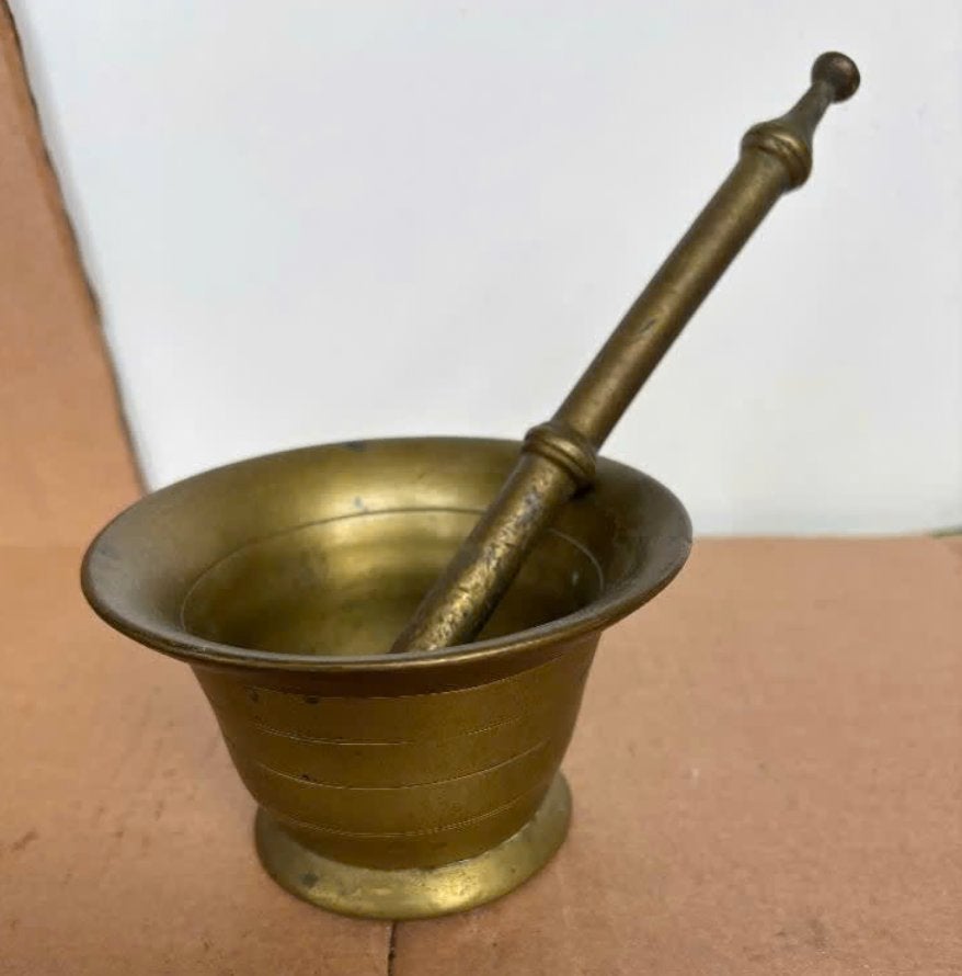 Antiek gegoten koperen Spaanse vijzel, Antiek en Kunst, Antiek | Koper en Brons, Ophalen of Verzenden, Koper