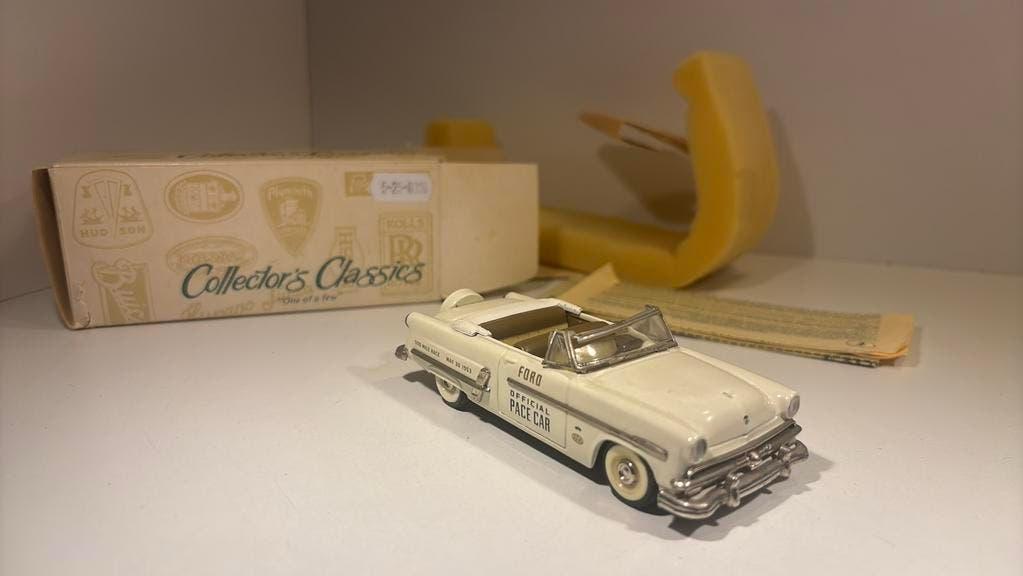 Ford sunliner 1953 collectors classics 1.43, Overige merken, Auto, Ophalen of Verzenden, A