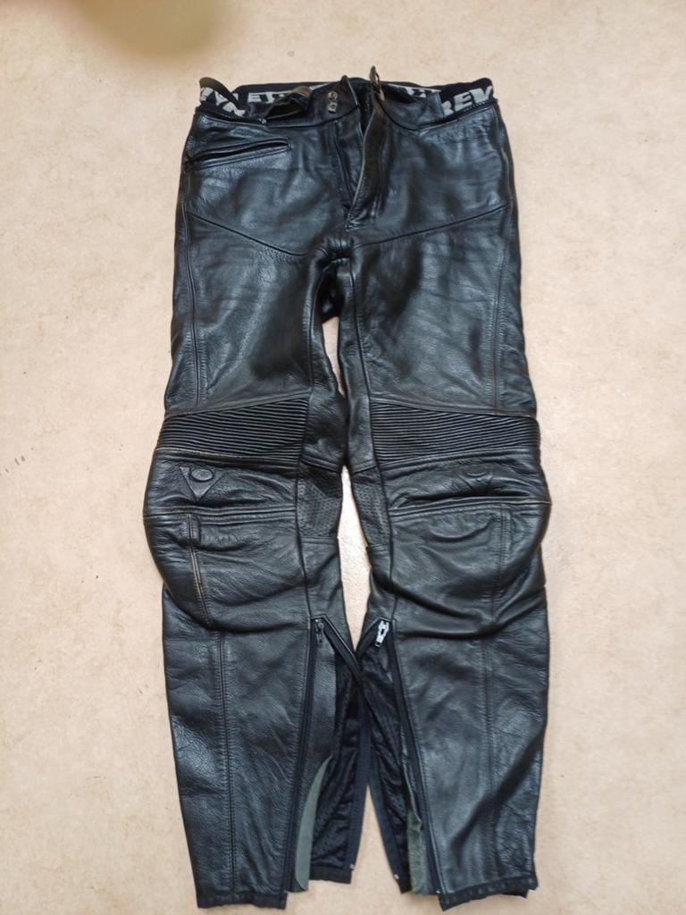 Soepel lederen motorbroek maat 48, Ophalen of Verzenden, Tweedehands, Broek | leer, Revit
