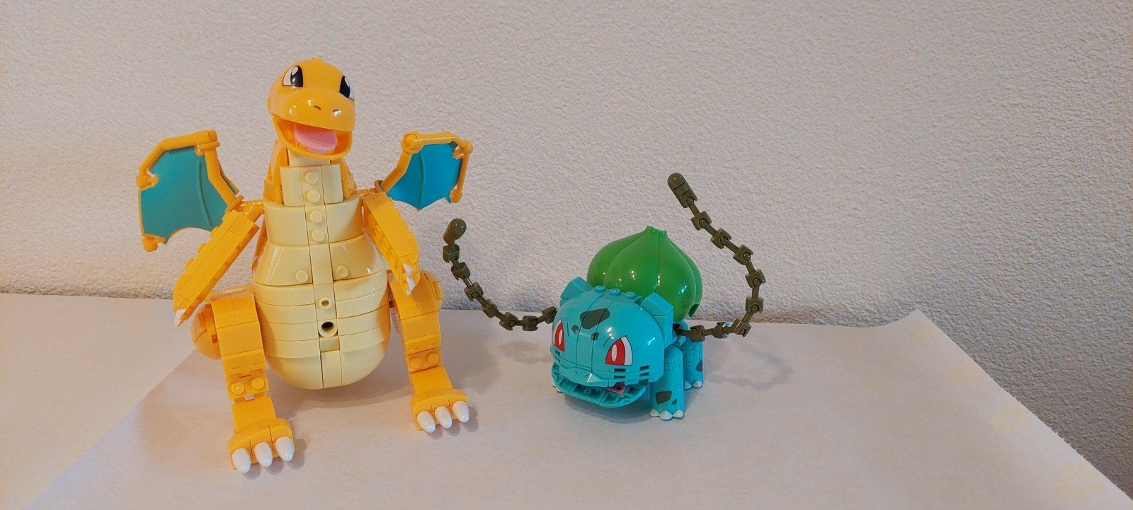 Pokémon Dragonite en Bulbasaur, Ophalen of Verzenden, Zo goed als nieuw, Overige merken