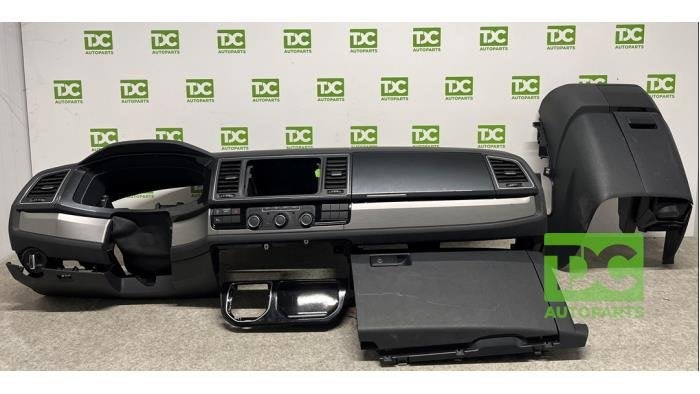 Dashboard van een Volkswagen Transporter, 12 maanden garantie, Gebruikt, -, Volkswagen