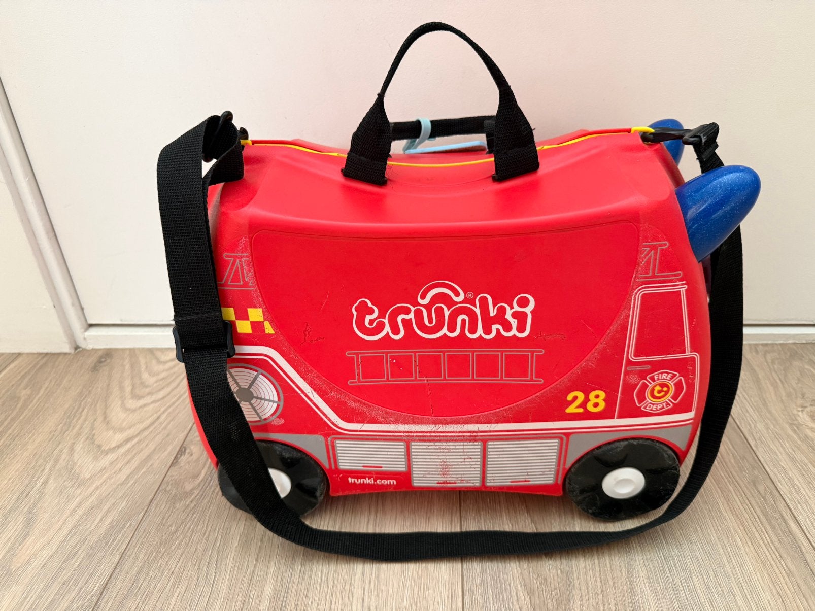 Trunki koffer brandweer, Sieraden, Tassen en Uiterlijk, Koffers, Wieltjes, Hard kunststof, Minder dan 50 cm, Ophalen of Verzenden