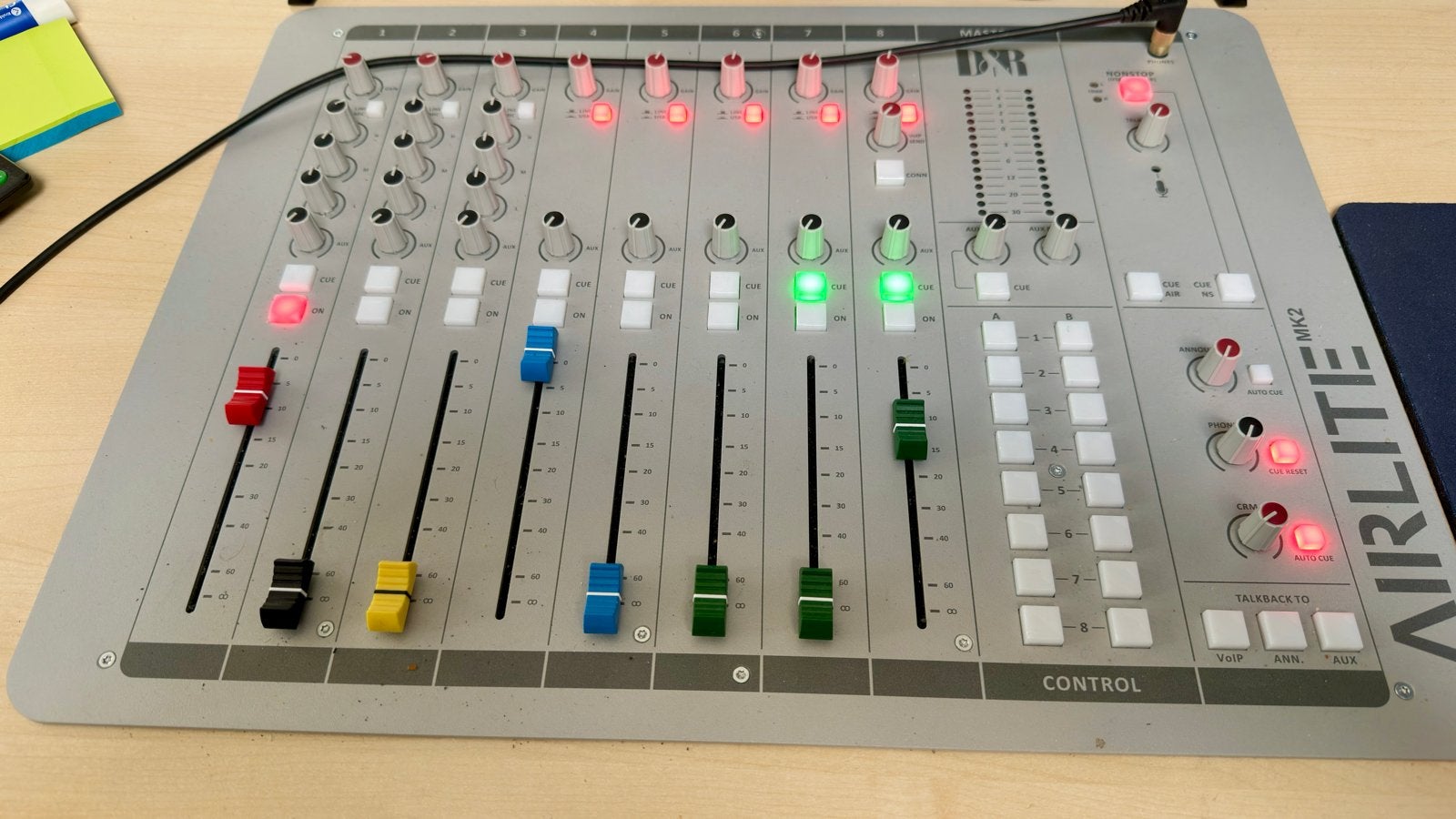 D&R Airlite MK2 Mengtafel met AES digitale uitgang, Muziek en Instrumenten, Ophalen, Gebruikt, 5 tot 10 kanalen, Microfooningang