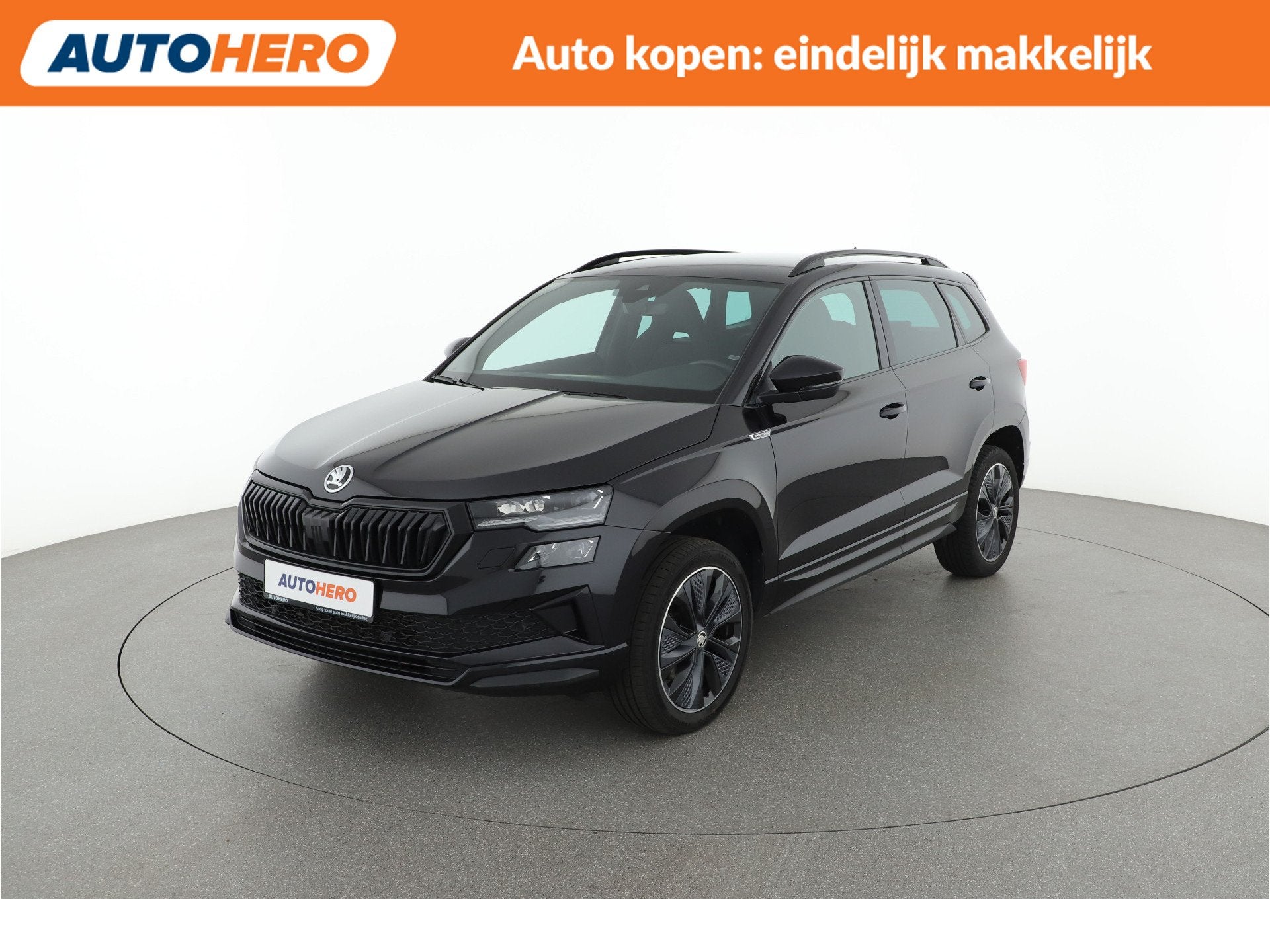 Skoda Karoq 1.5 TSI ACT Business Edition Plus |NE23753|, Auto's, Stof, 4 cilinders, Zwart, Karoq