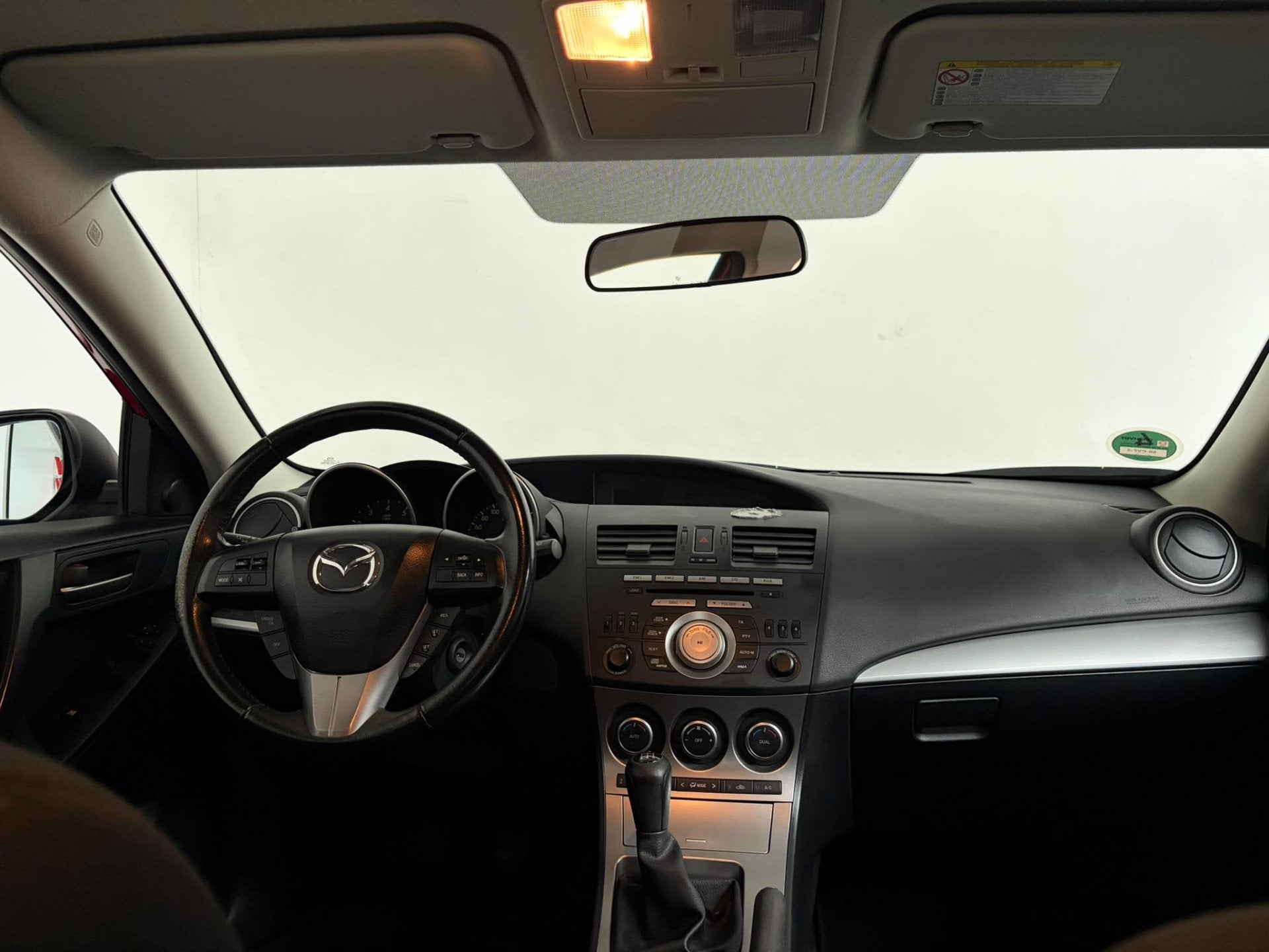 Mazda 3 1.6 Business. Cruise. Trekhaak! (bj 2011), Auto's, Voorwielaandrijving, Euro 5, 15 km/l, Gebruikt