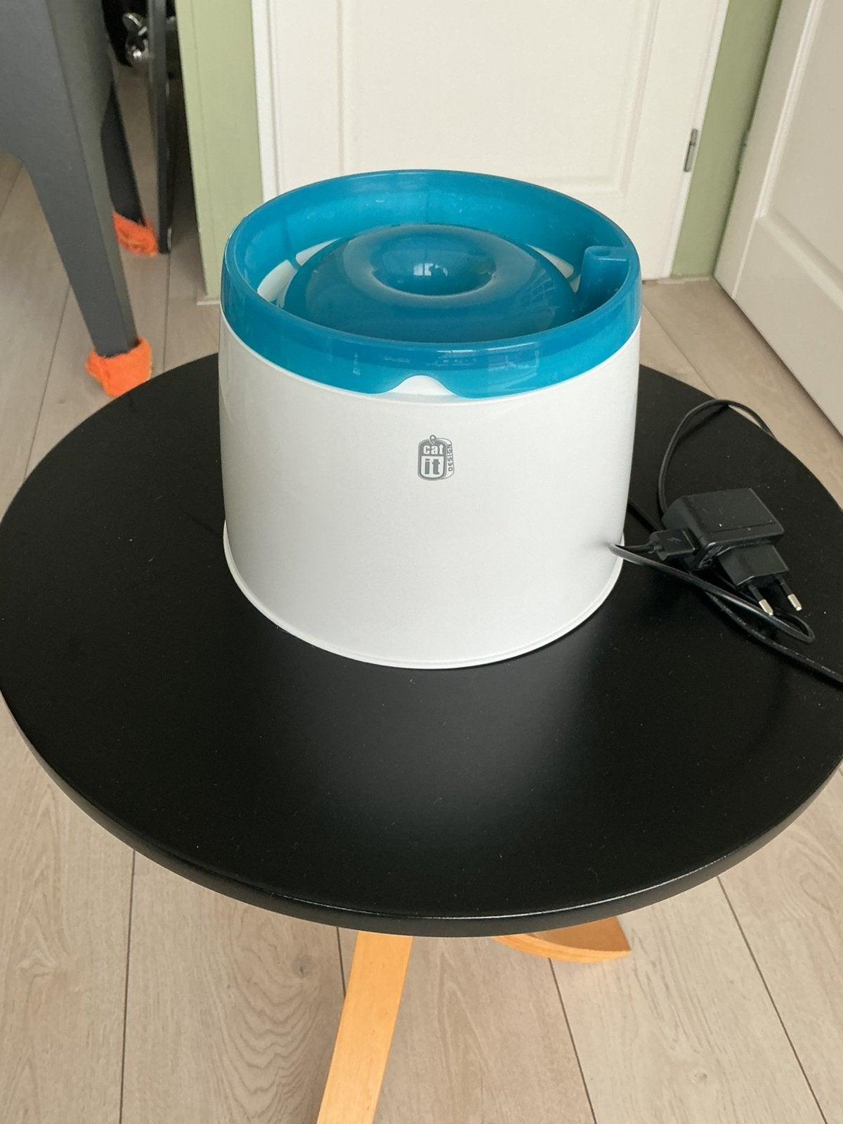 Elektrische waterfontijn voor katten., Ophalen