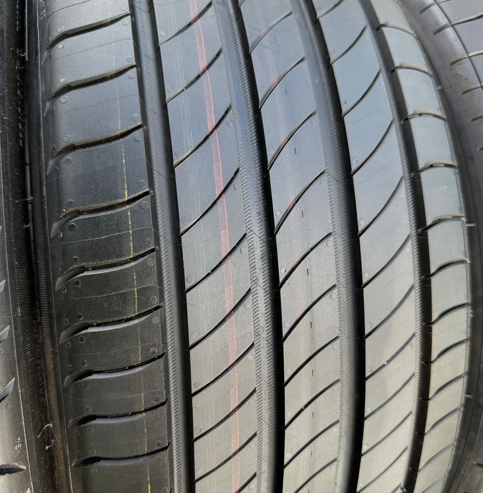 4 Stuks Michelin 215 45 18 Zomerbanden Inclusief Montage, 18 inch, 215 mm, Nieuw, Ophalen of Verzenden