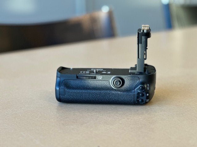 Canon BG-E11 Battery Grip voor 5D MK III, Info@canon-europe.com, Canon, Canon, Batterygrip