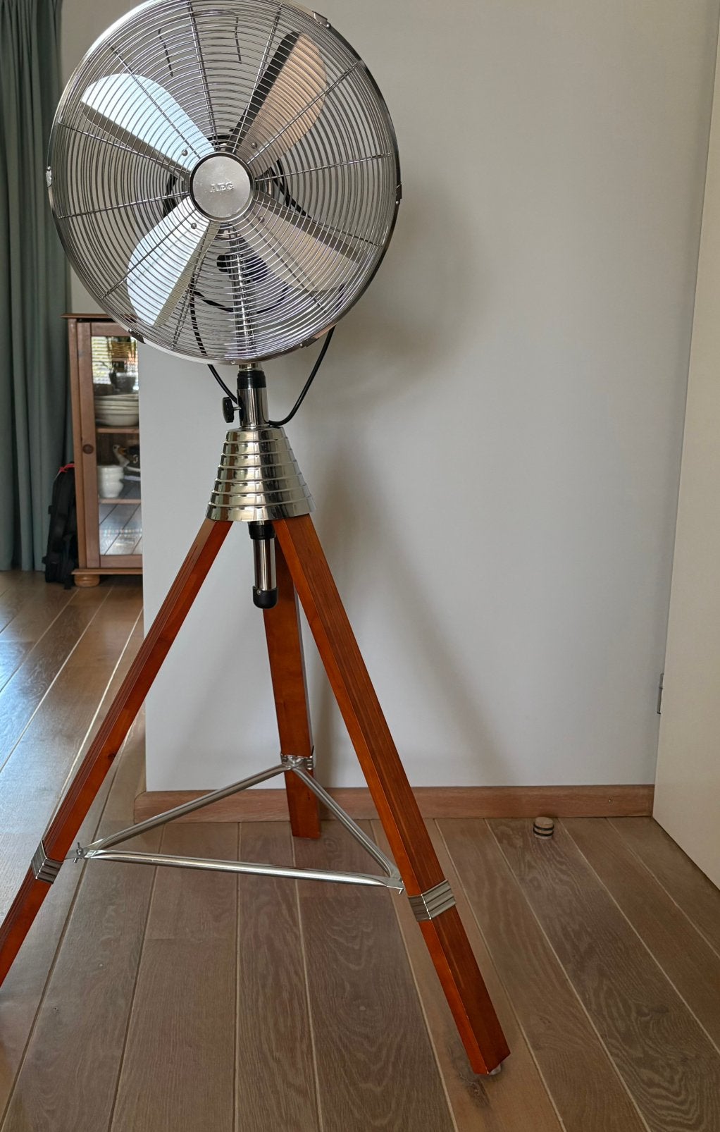 AEG kamervenilator vintage uitvoering, Witgoed en Apparatuur, Ventilatoren, Ophalen, Zo goed als nieuw, Statiefventilator